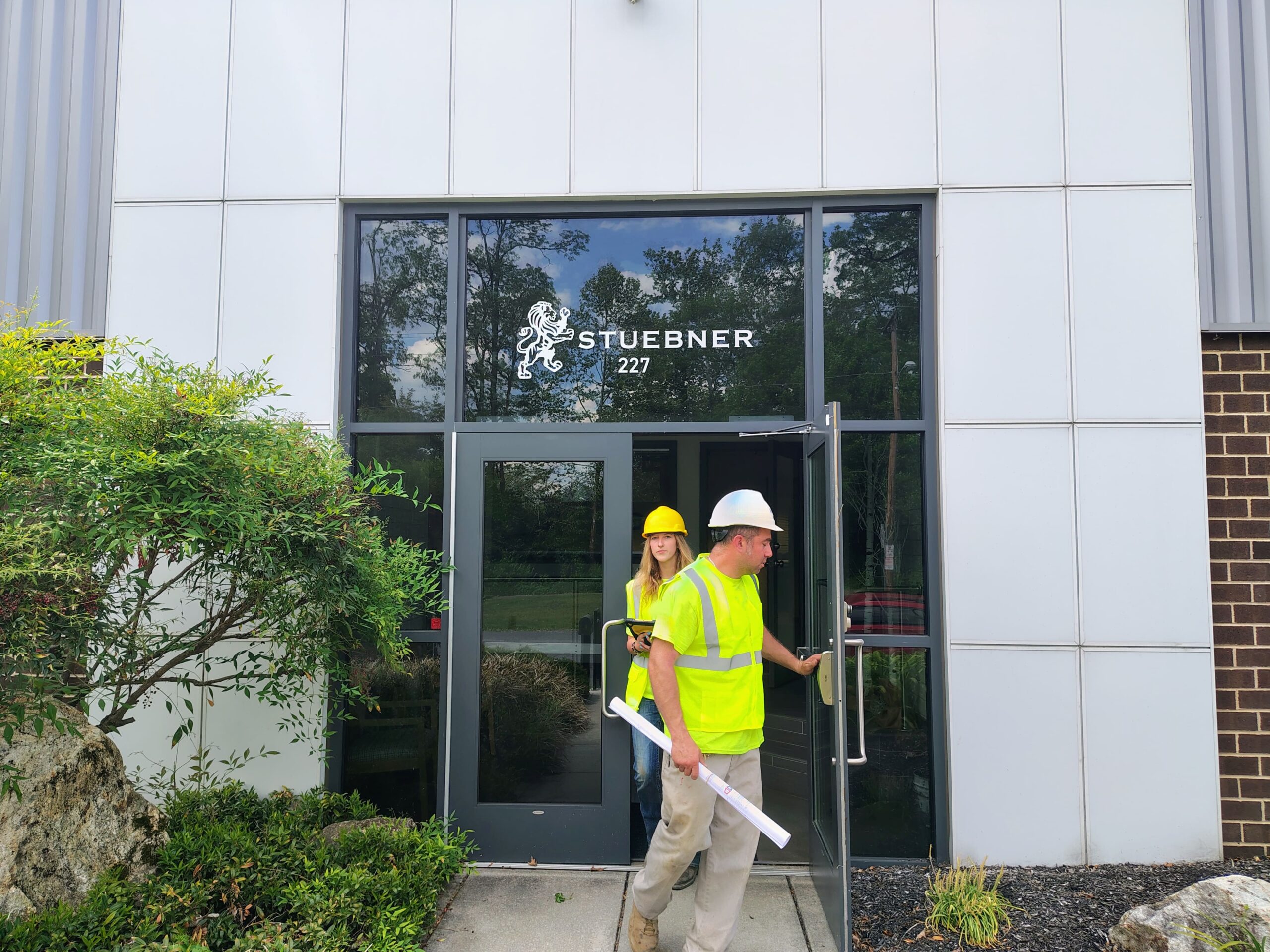 Why Choose E.R. Stuebner - Construction Team